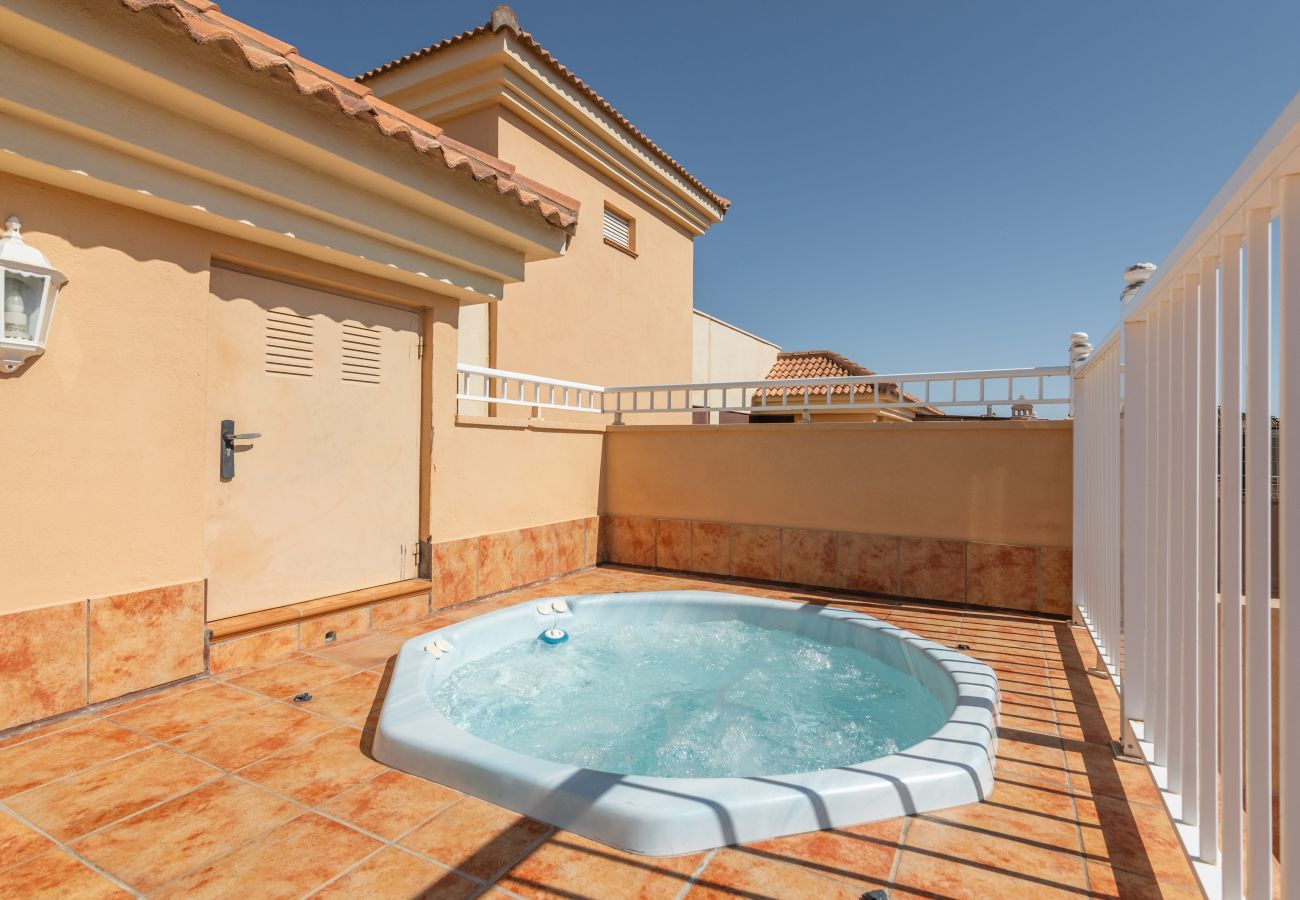 Apartamento em Isla Canela - Las Arenas - Haraganes Beach HLHA69P12