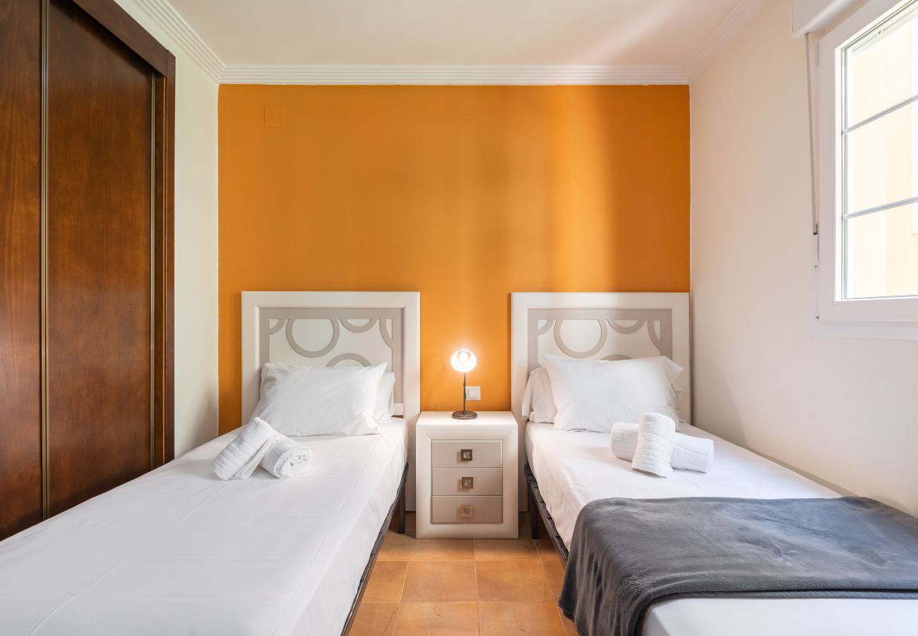 Apartment in Isla Canela - Las Arenas - Haraganes Beach HLHA12P272