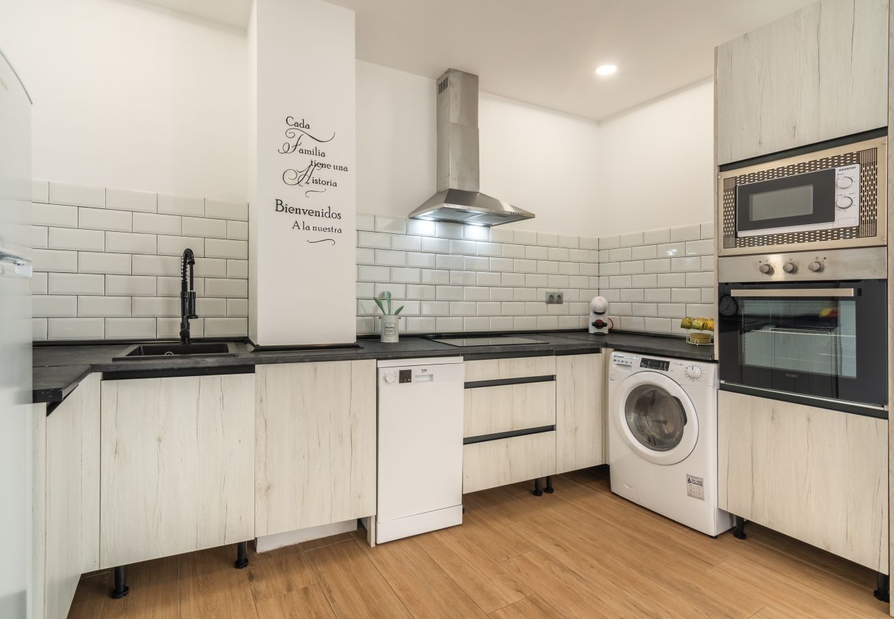 Apartment in Ayamonte - Vinos & Vinilos II - Centro Ayamonte